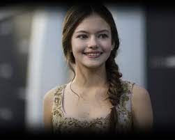 Mackenzie Foy in hindi